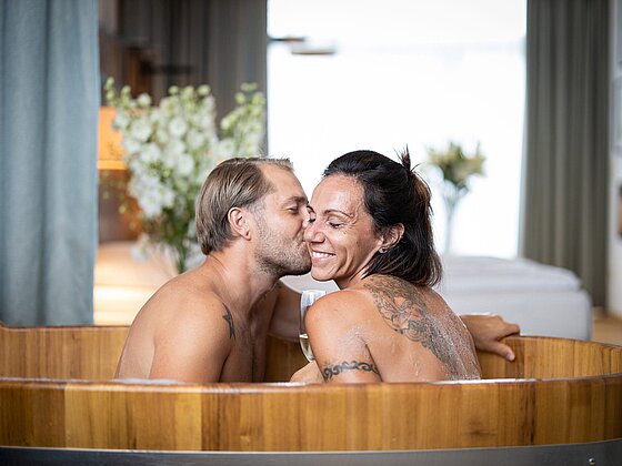 Couple in the bathtub at Thermenhotel Vier Jahreszeiten. Couple in the bathtub at Thermenhotel Vier Jahreszeiten.