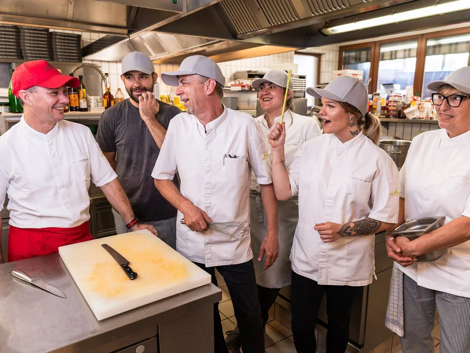 Kitchen team at Thermenhotel Vier Jahreszeiten.